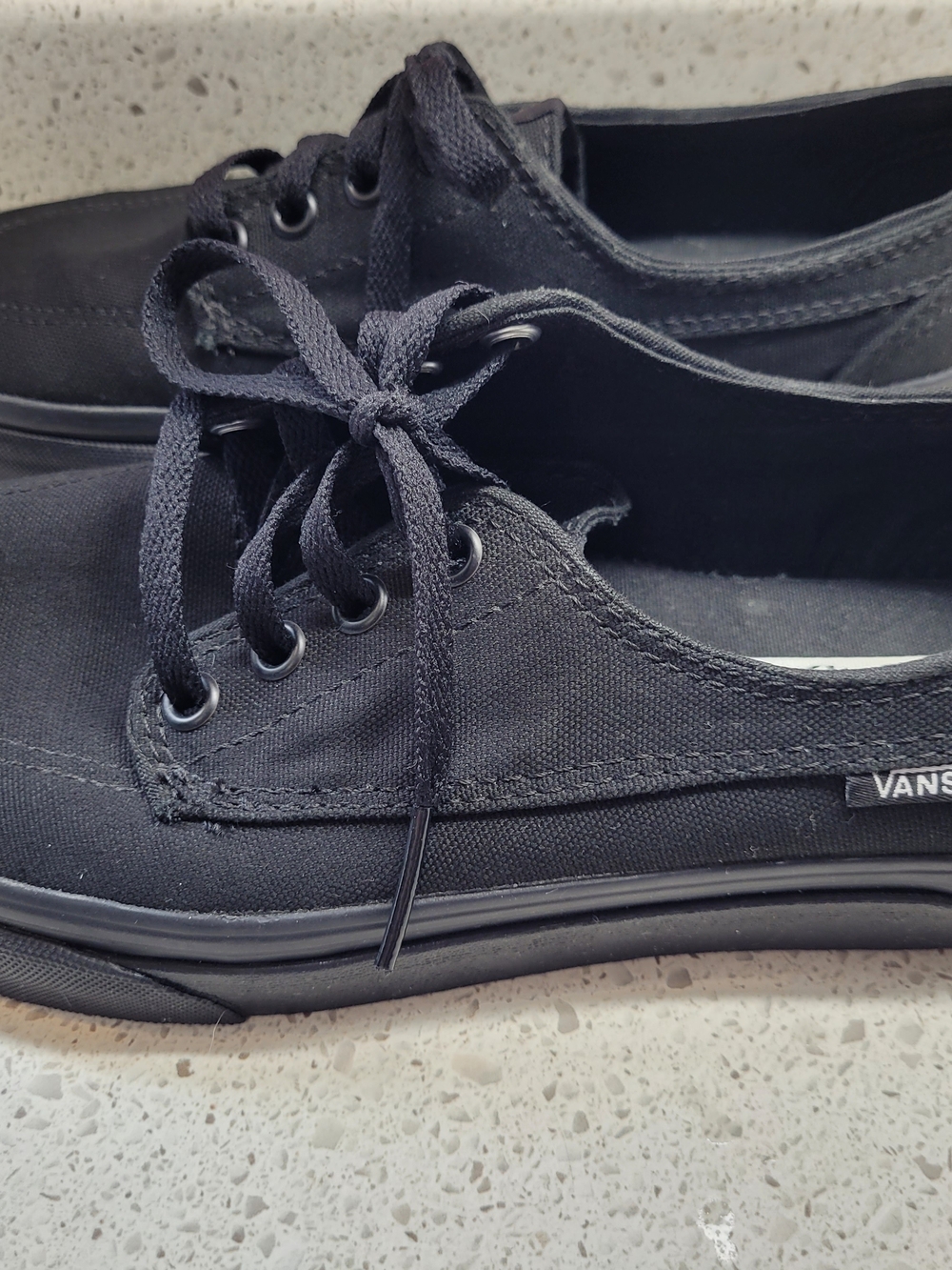 147 - Vans Brigata Triple Black Skate/Casual Shoes - US 6.5 Men / 8 Women - EUC - Picture 7 of 11
